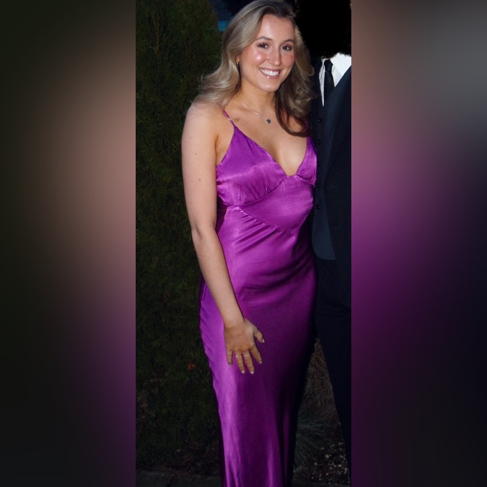 Elegant Bardot Maxi Dress in Vibrant Purple